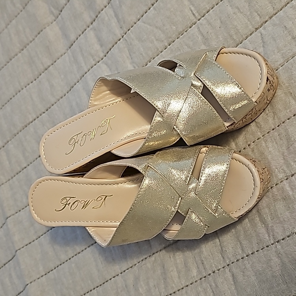 Wedge platform sandals